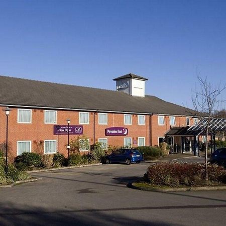 Premier Inn Pontypool Esterno foto